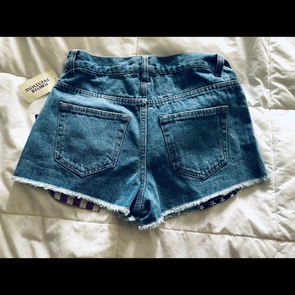 Forever 21 Denim Shorts - Picture 4 of 11